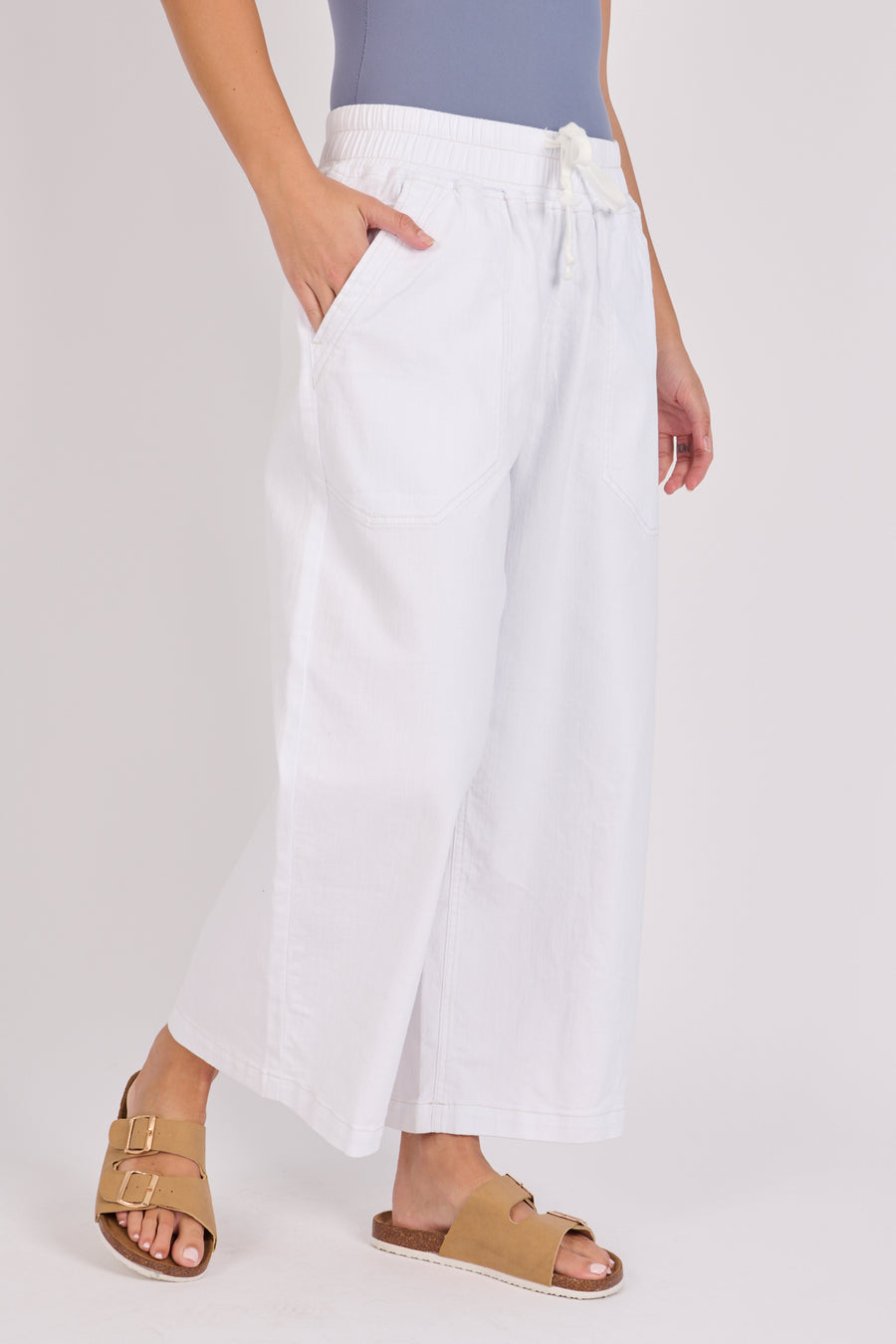 Relaxed Pull On Jeans - White