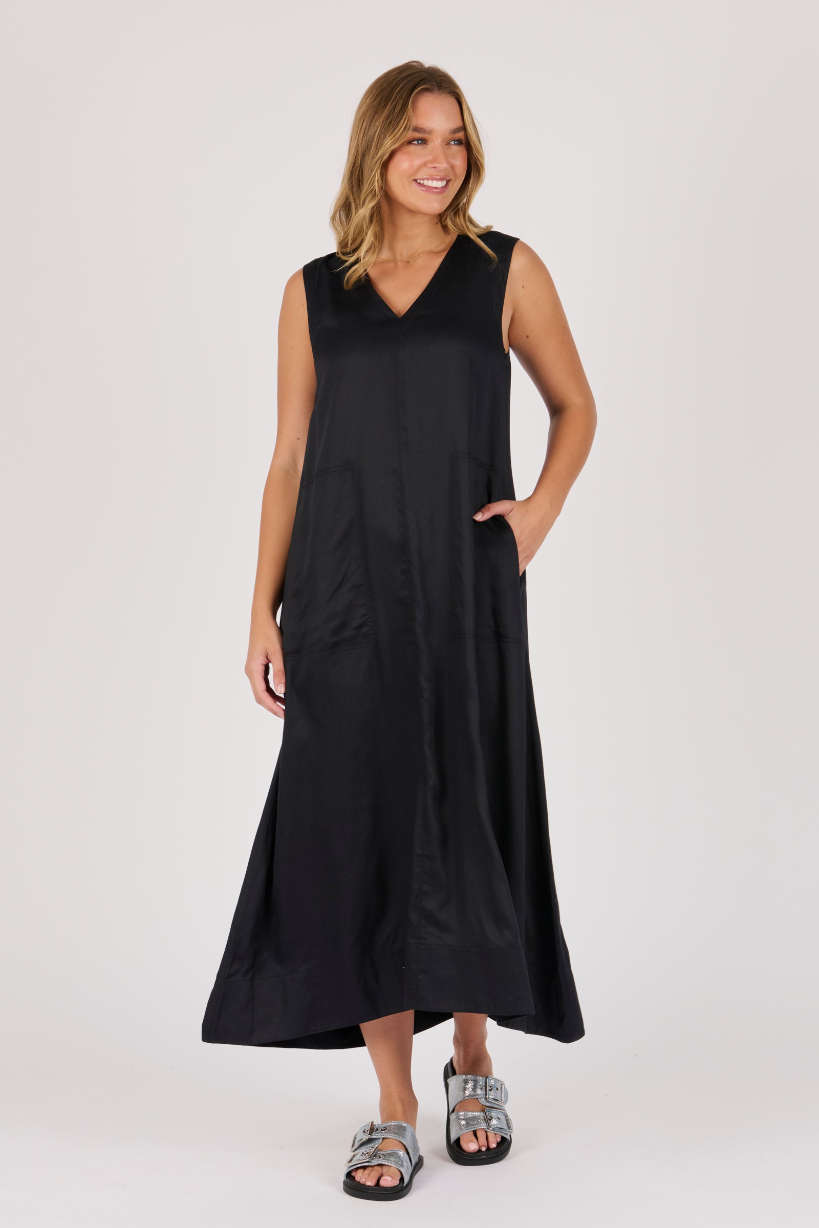 Ellis & Dewey Sleeveless V-Neck Maxi Dress in Black – lightweight viscose summer maxi dress with side pockets and relaxed A-line fit, designed in Geelong Australia.